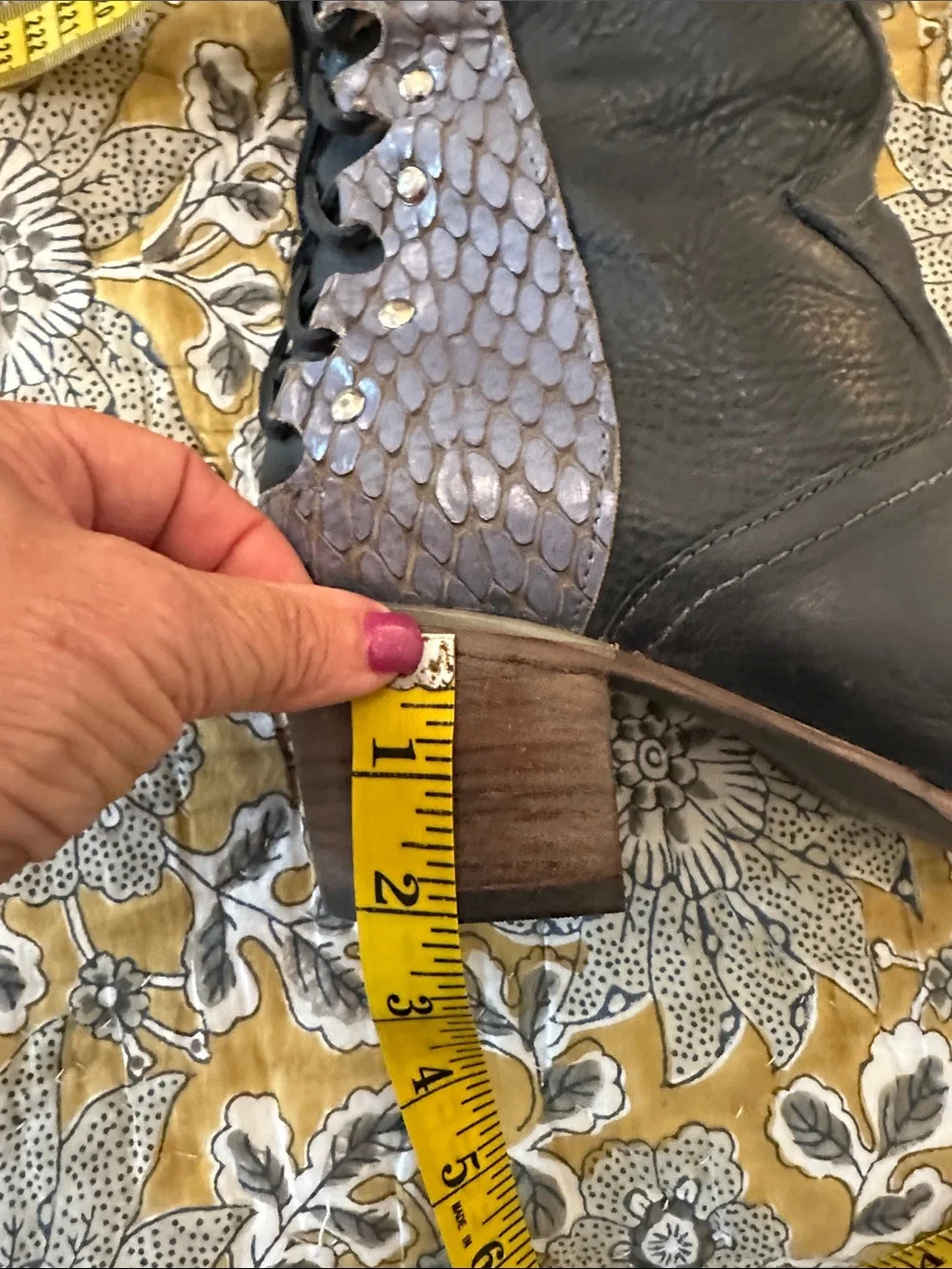 Freebird Catrina Navy and blue snakeskin  Boot nwob size 9